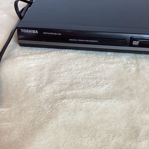 Toshiba ~ SD-4100KU Slim Profile DVD Player ~ Tested and Works - Picture 2 of 7